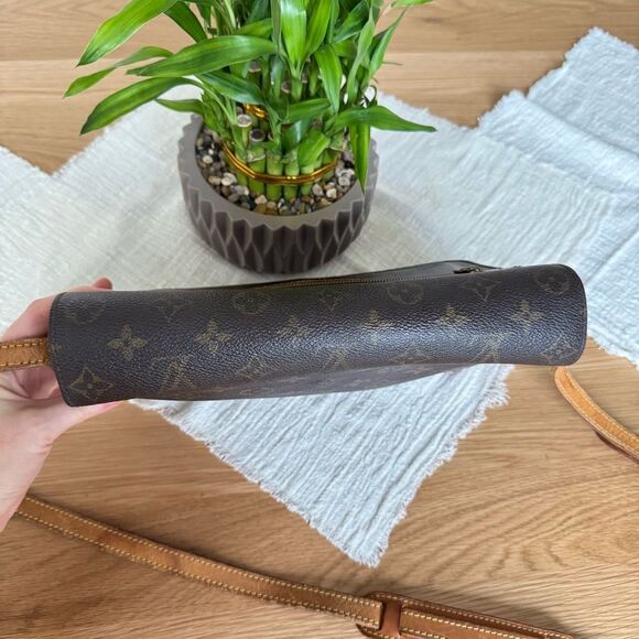 ✅AUTHENTIC✅LOUIS VUITTON SAINT GERMAIN CROSSBODY BAG - Picture 8 of 16